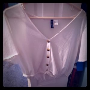 White crop shirt